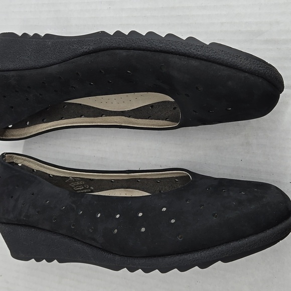 Aerobics Portugal Wedge Perforated Leather Shoes EU 39 US 8 - Picture 8 of 13